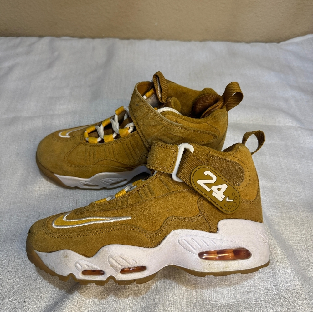 Nike Kids High Top Sneakers – Size 5Y – Brown/Gold